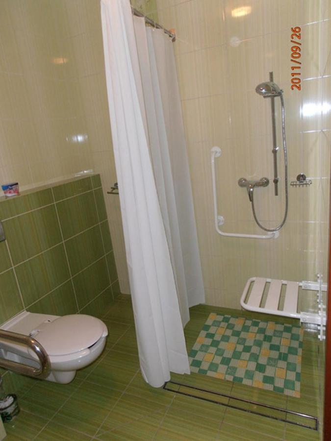 Ave Lagiewniki Appartement Krakau Buitenkant foto